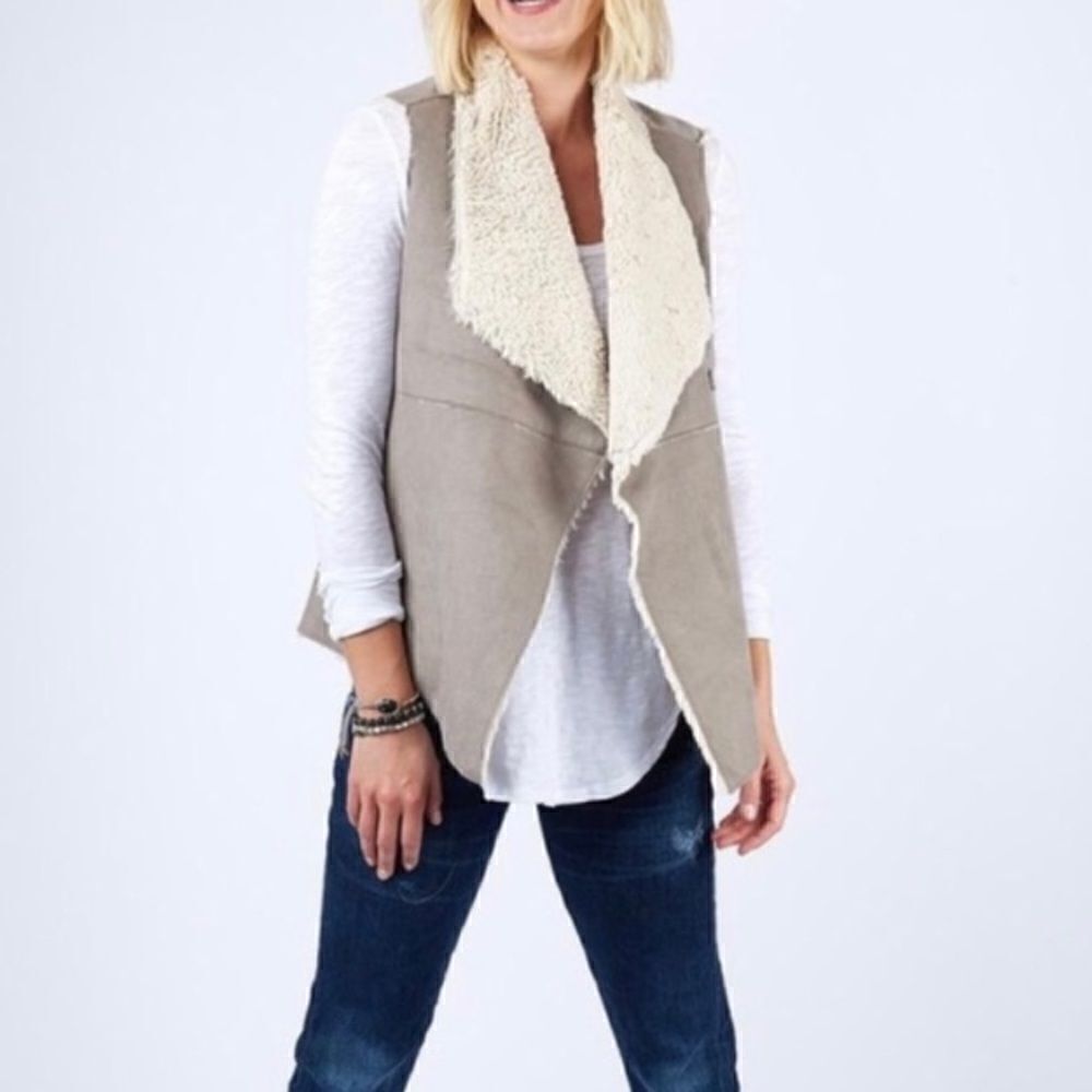 Dylan Faux Suede Shearling Sleeveless Vest - Gray